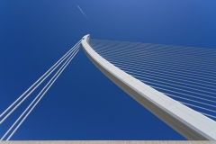 Un pont dans le ciel